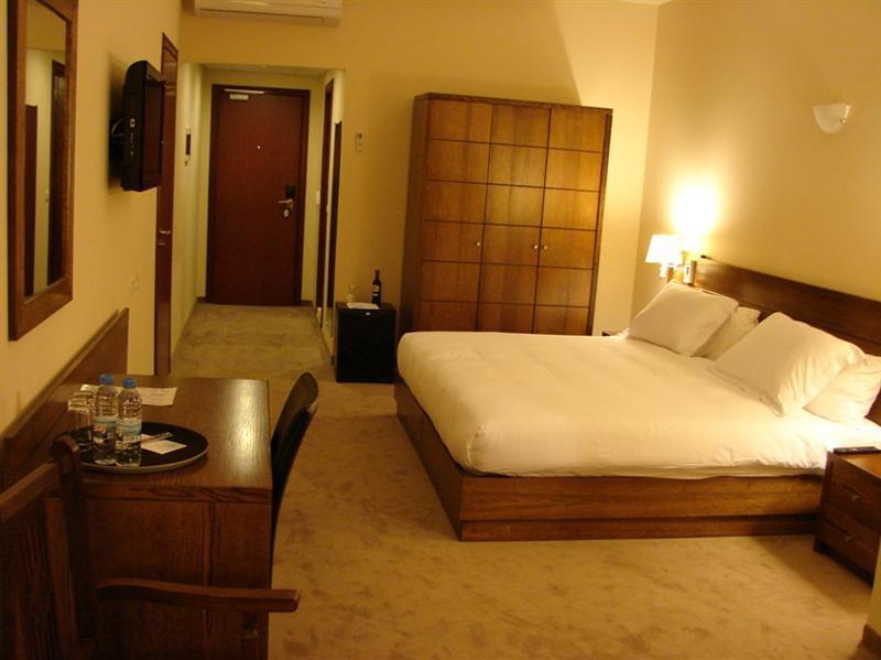 Cosmo Hotel Hong Kong Exterior photo